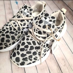 Adidas swift run youth shoes